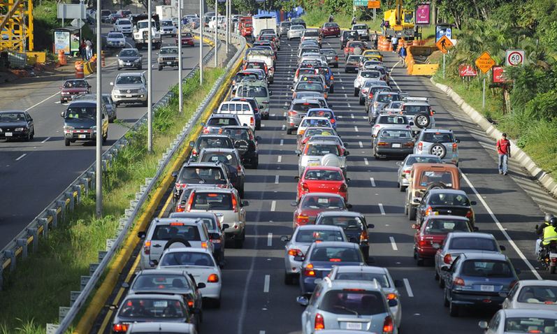 Traffic in Costa Rica's High Season